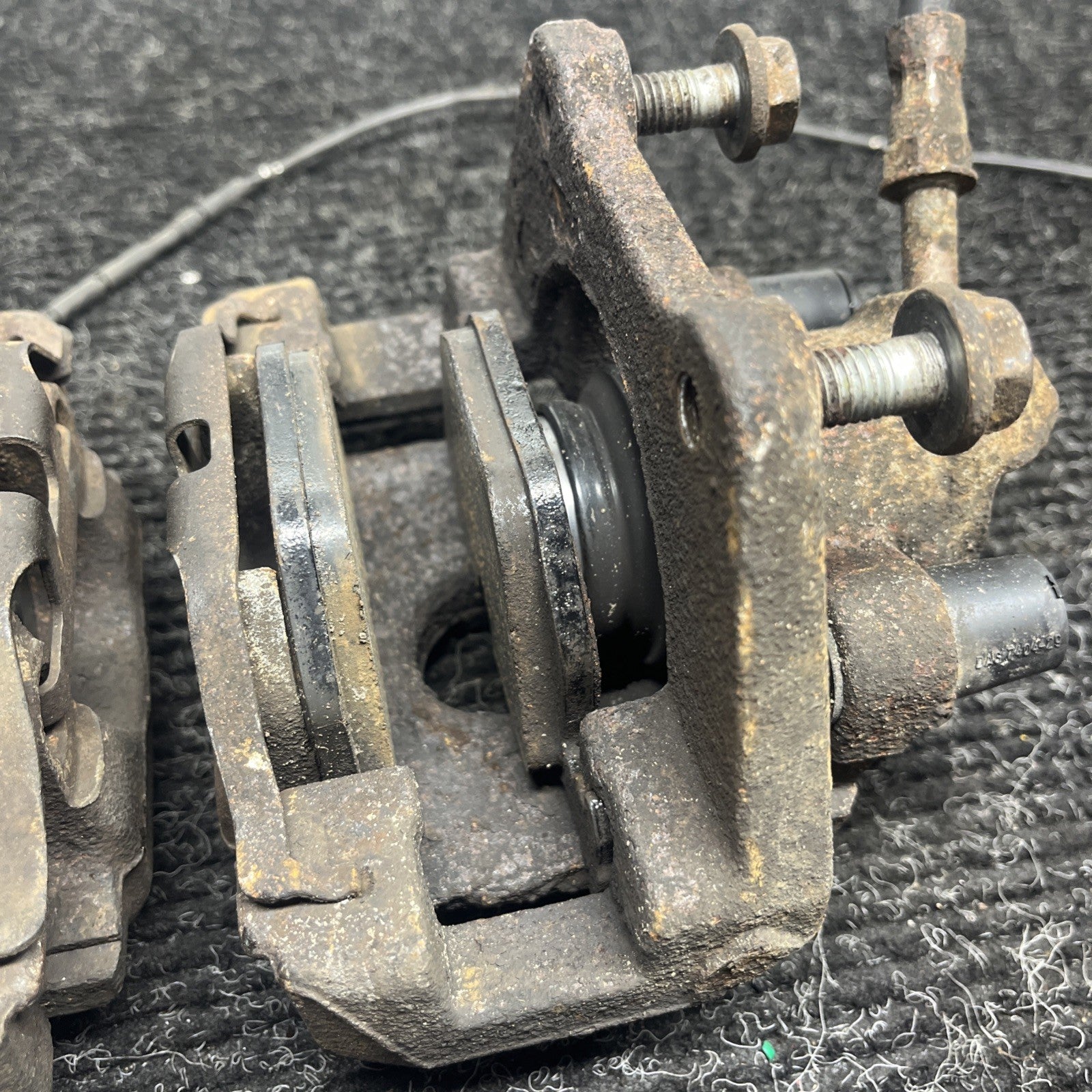 ☑️ 01-06 BMW E46 330i 330Ci RWD SET OF 2 REAR LEFT & RIGHT BRAKE CALIPER OEM