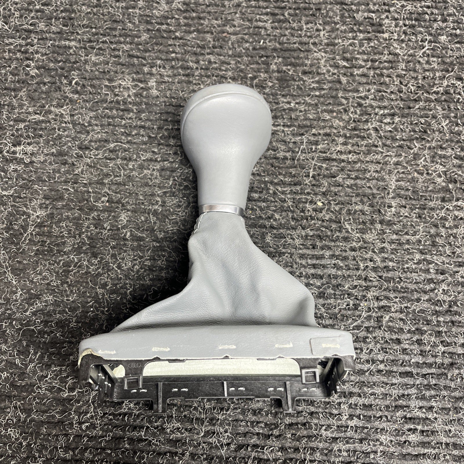 ☑️ Automatic Transmission Gear Shift Shifter Lever Knob GRAY OEM 11-12 Audi A7