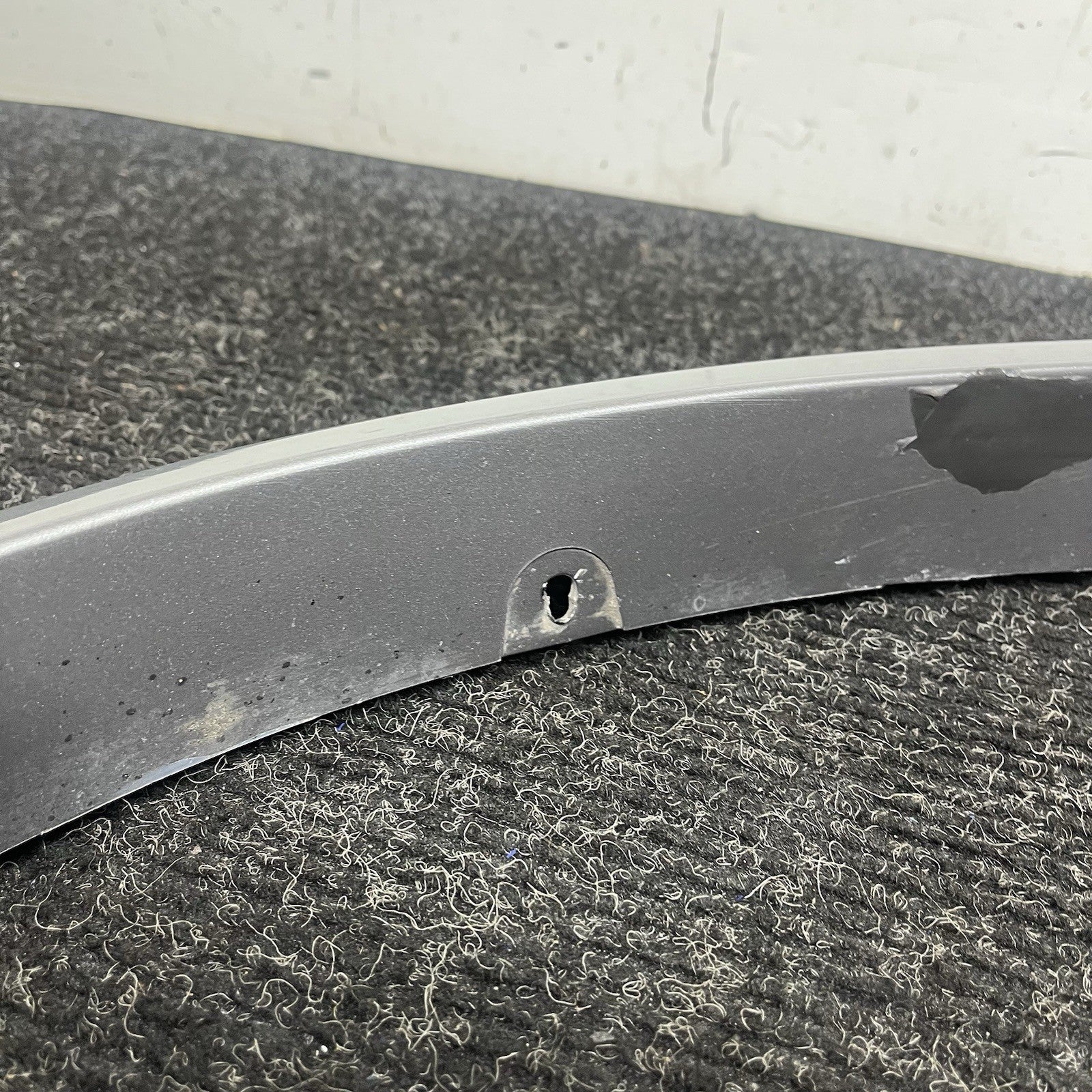 ☑️ 2010-2013 BMW E70 X5 M Sport Front Right Fender Panel Wheel Arch Molding OEM