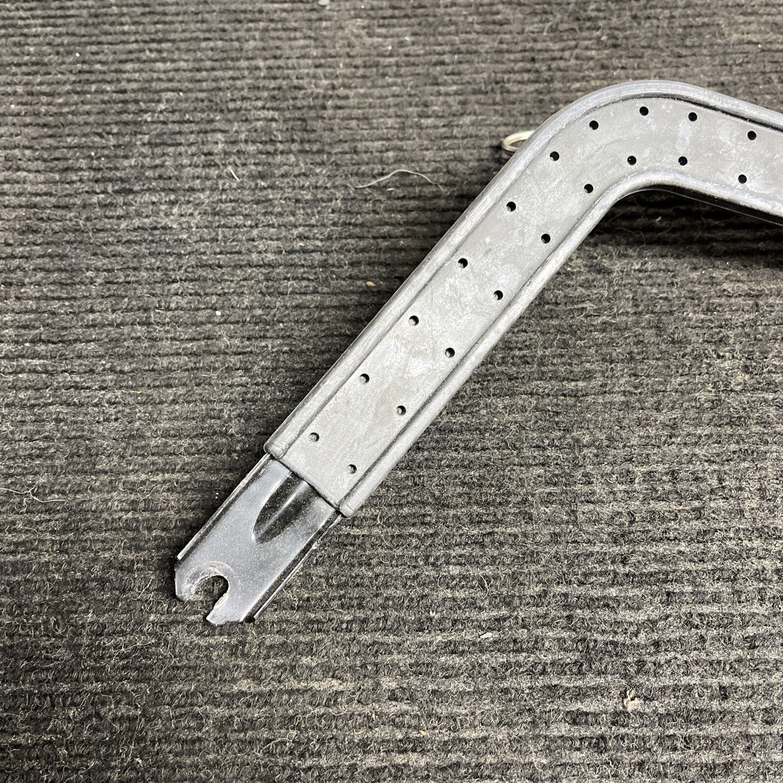 ☑️ 2008-2013 BMW 128i 135i Coupe Battery Protection Bar Bracket Holder Tie OEM