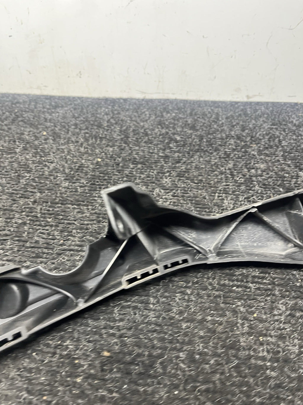 ☑️08-13 BMW E90 E92 E93 M3 OEM Passenger RightHeadlight Bracket Carrier Mount RH