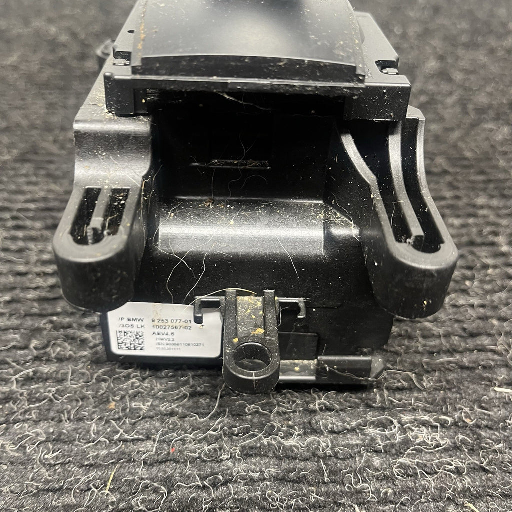 ☑️ 2011 BMW X3 Automatic Gear Shifter Lever Assembly OEM 9253077
