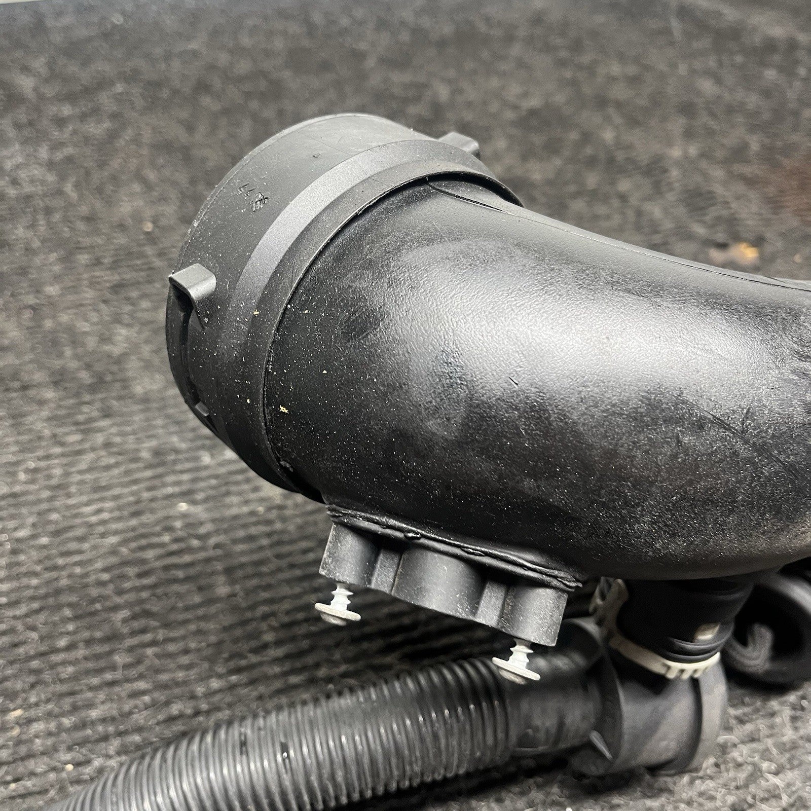 ☑️ 07-10 BMW E90 E92 335 N54 Charge Pipe Air Induction Diverter Pipe OEM