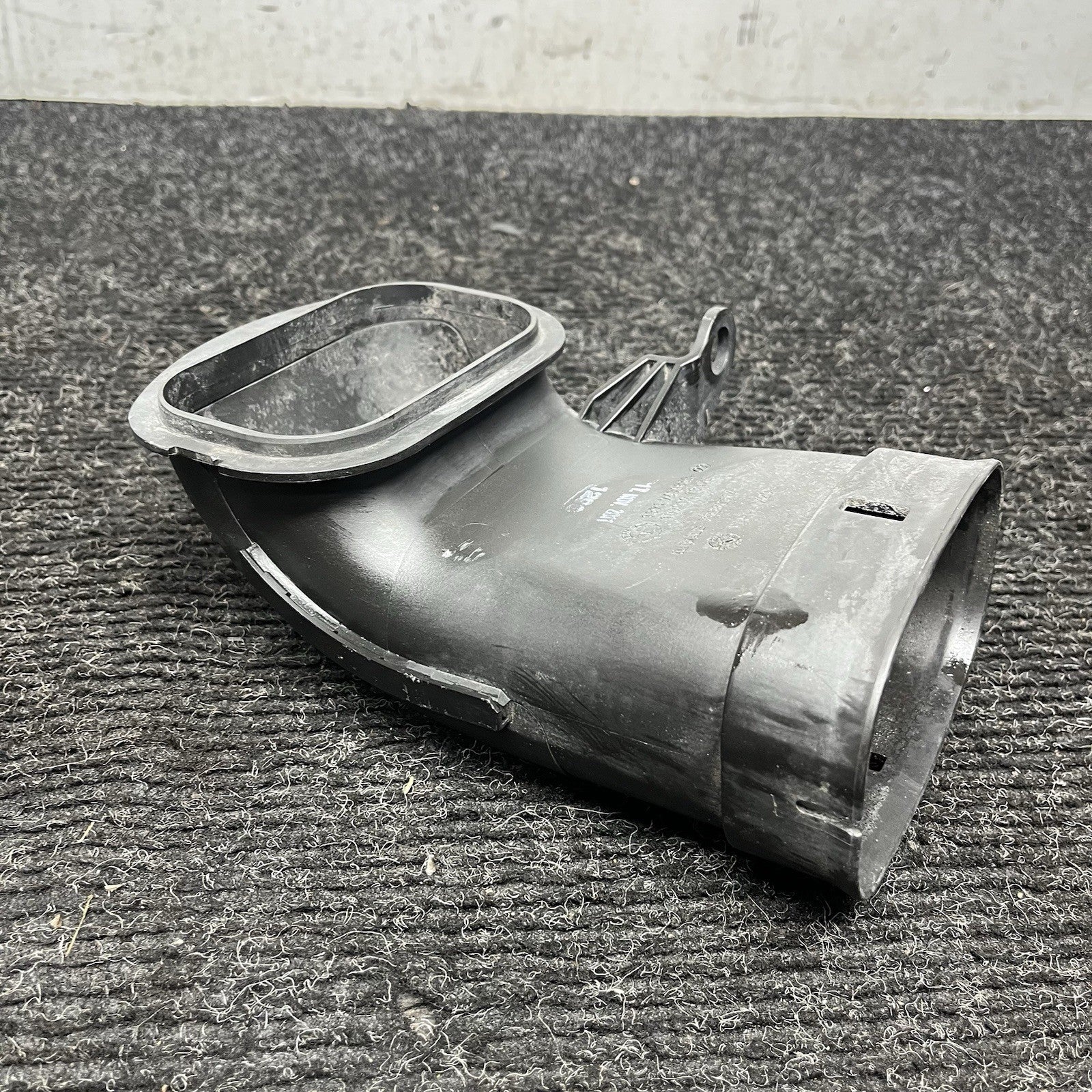 2011-18 BMW X3 F25 Xdrive28i 2.0L Air Intake Hose Duct OEM 7601869