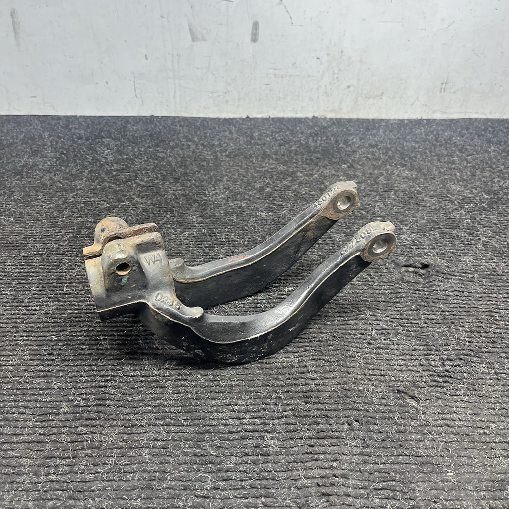 ☑️ Front Left Driver Side Strut Shock Bottom Mount OEM BMW E70 E71 X5 X6