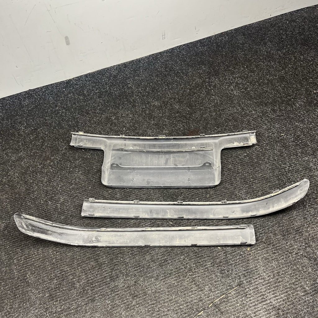 ☑️ 99-05 BMW 325i 330i 318i E46 Sedan Set Of Front Bumper Trim Molding