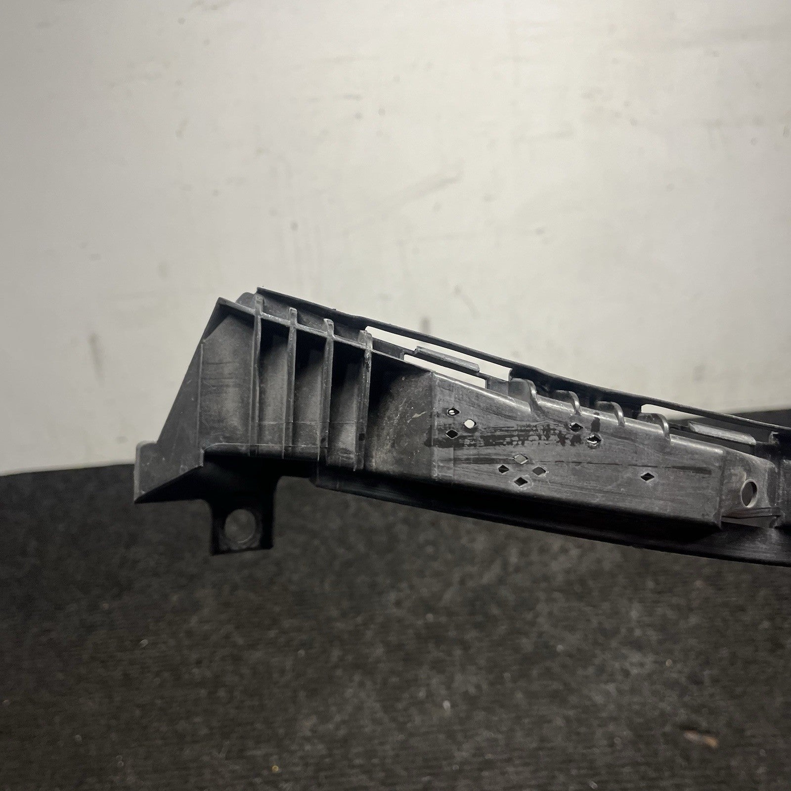 ☑️ 11-14 Subaru WRX STI Passenger Right Headlight Bracket Mount Assembly OEM