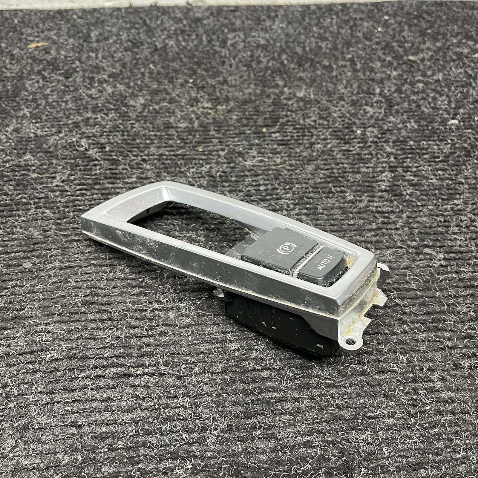 ☑️ 2011-2017 BMW F25 X3 xDrive Emergency Parking Brake Auto Hold Switch OEM
