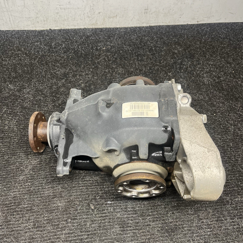 ☑️ 2007-2013 BMW 328i Rear Differential Carrier 3.73 Ratio 33107566179 OEM
