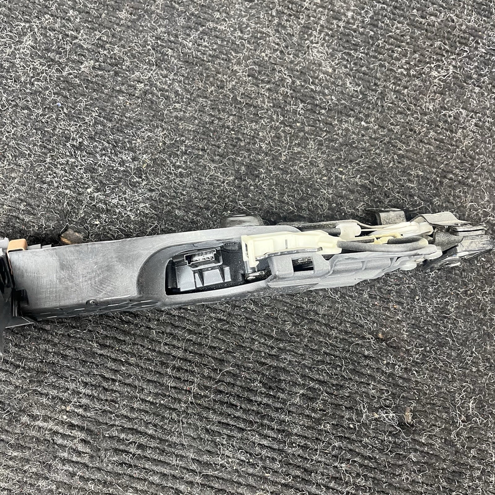 ☑️ 07-13 OEM BMW E93 328i 335 M3 Convertible Trunk Lock Mechanism Latch Catch