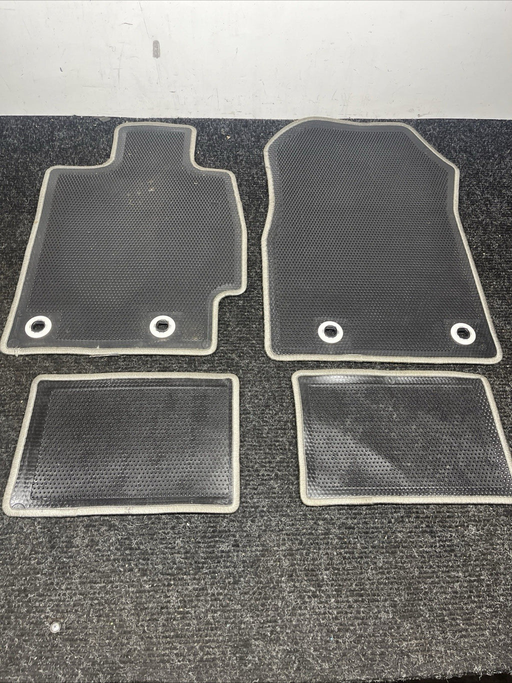 ☑️ Subaru BRZ Front And Rear Complete Floor Mat Set OEM