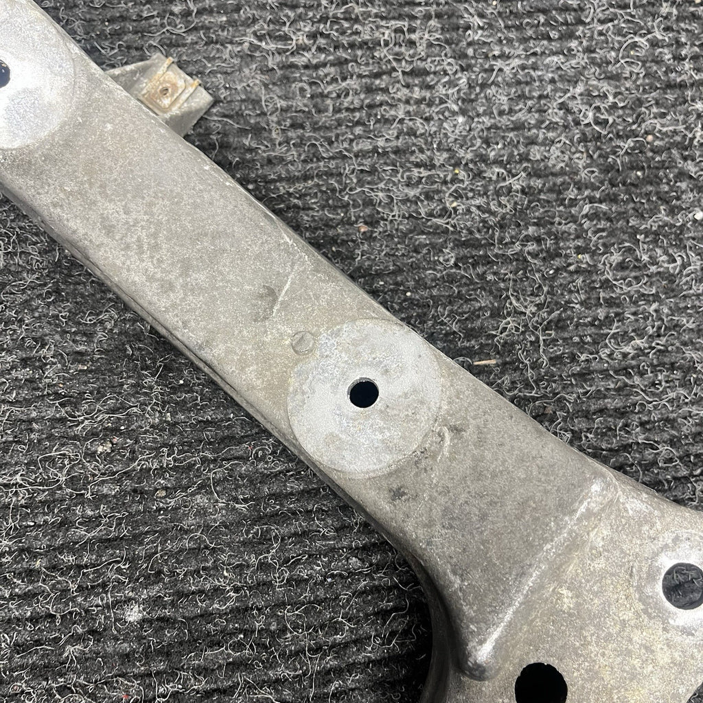 ☑️ 06-13 BMW E92 335i Automatic Transmission Mount Bracket Support OEM