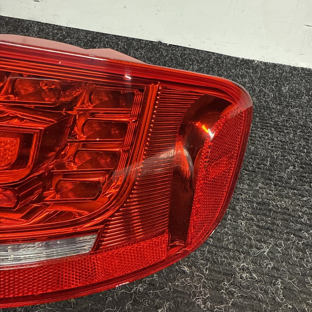 ☑️ 09-12 Audi A4 Quattro Passenger Right Rear Outer Taillight Light Lamp OEM