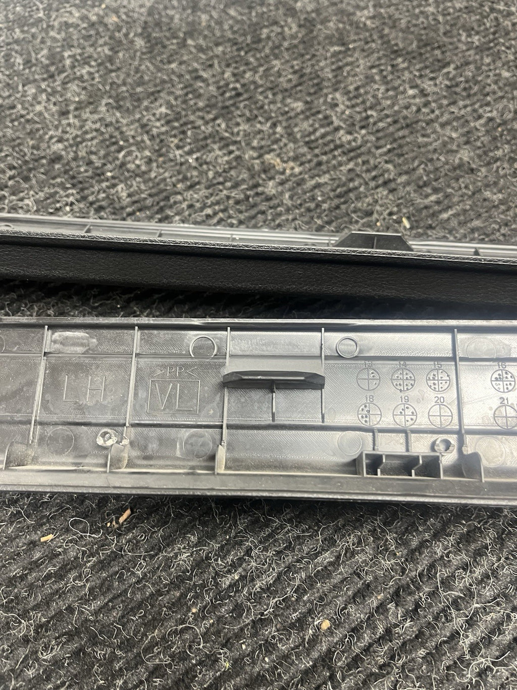 ☑️ 2015-2021 Subaru WRX STI Front Door Sill Trim Set OEM LU85