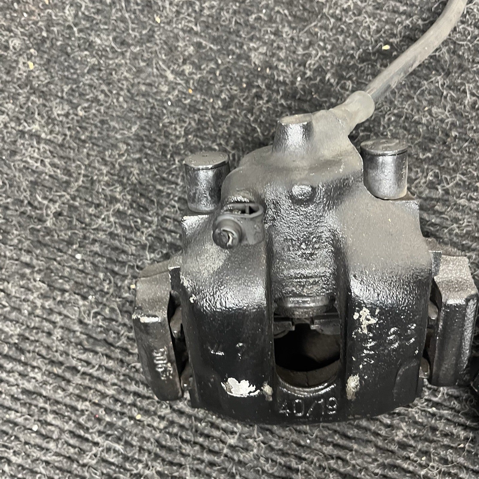 ☑️ 03-08 BMW E86 E85 Z4 3.0L RWD SET OF 2 REAR LEFT & RIGHT BRAKE CALIPER OEM