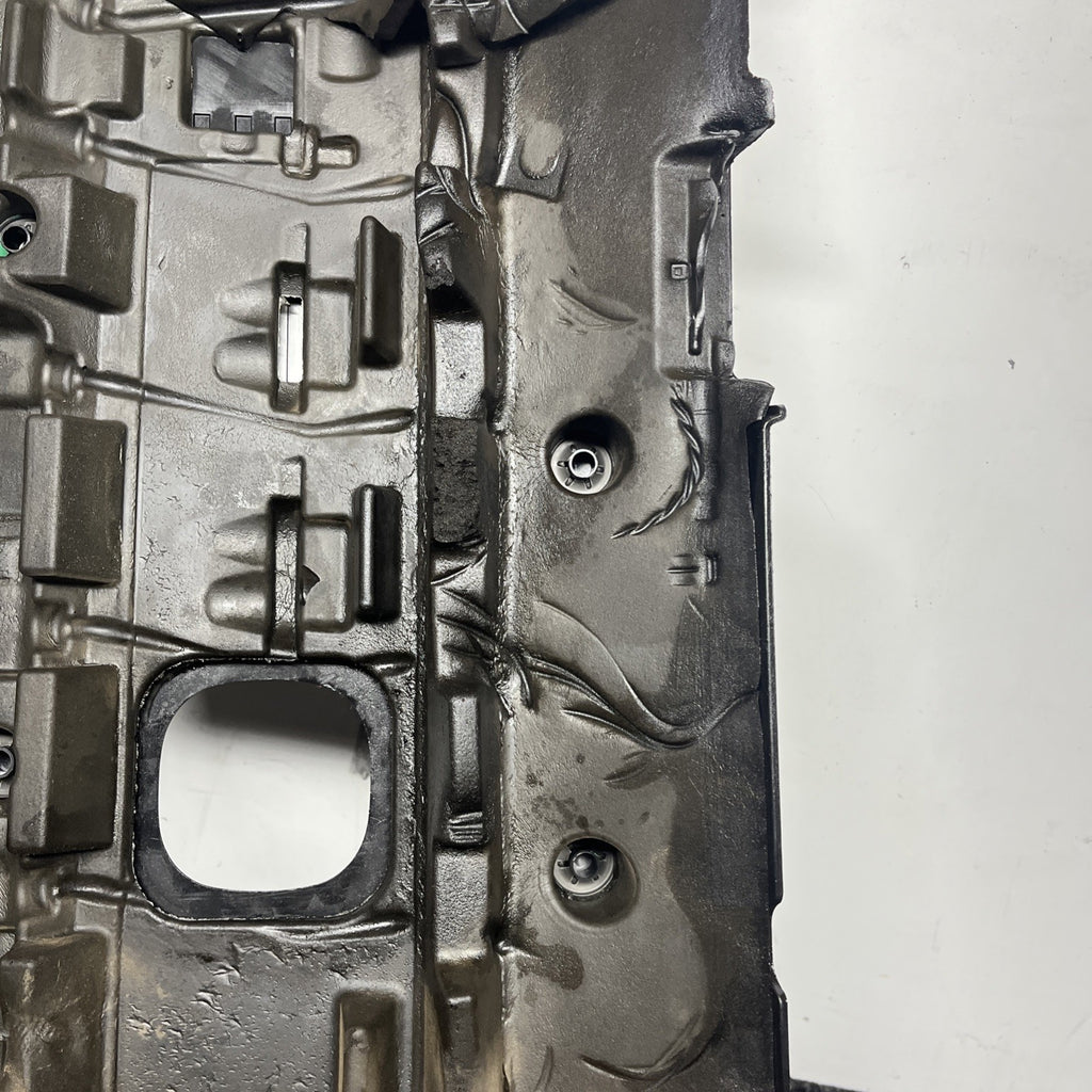 ☑️ OEM BMW E88 E90 E92 E93 Engine Cover N54 Head Cylinder Ignition Coil Covering