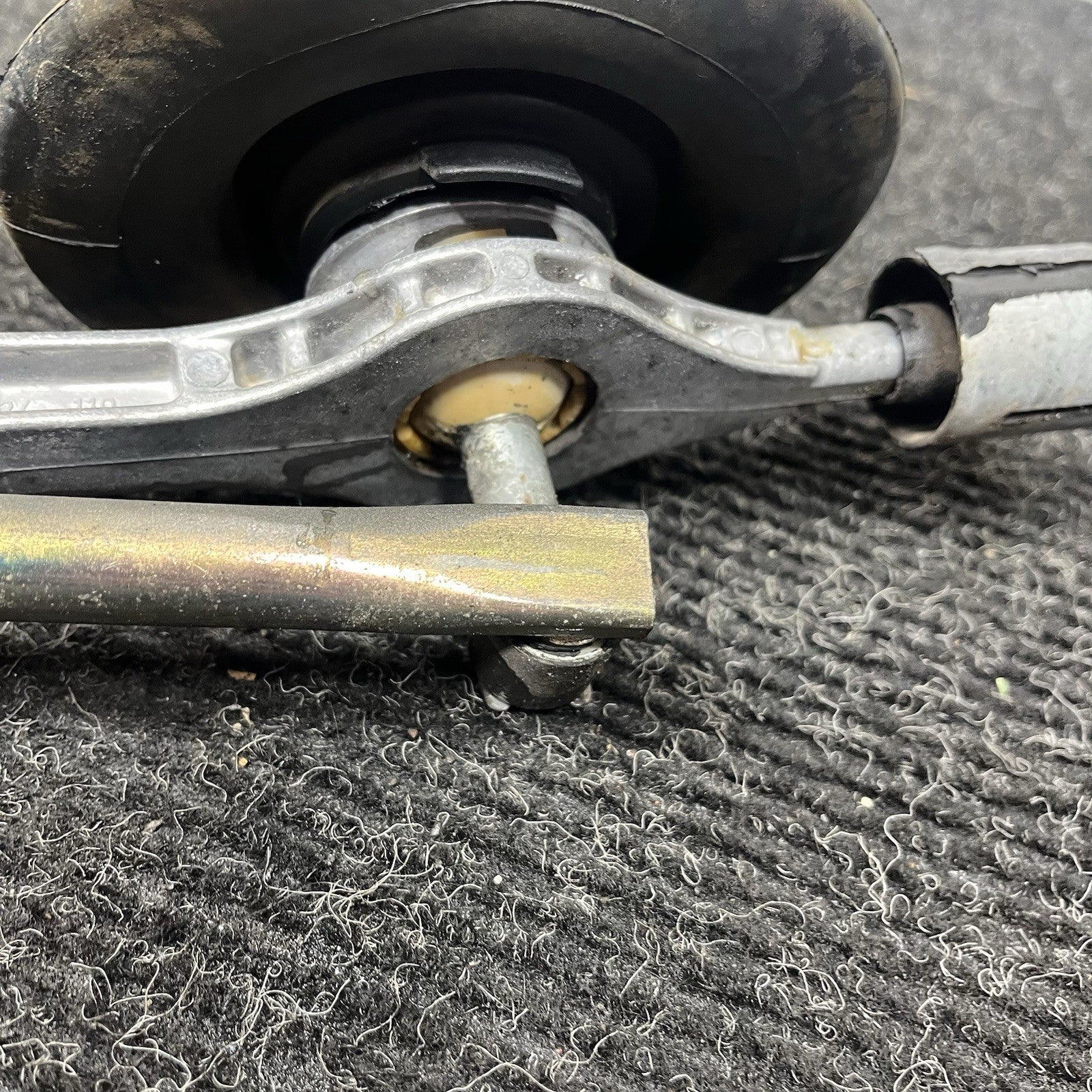 ☑️ 01-06 BMW E46 330 OEM 5 Speed Shifter Linkage ZF