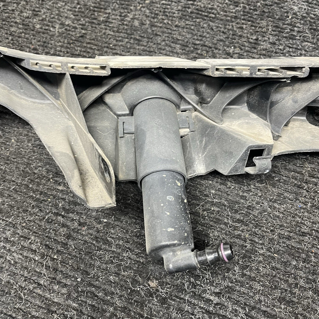 ☑️ 07-10 OEM BMW E92 E93 328 335 Right Passenger Headlight Bracket Carrier Mount