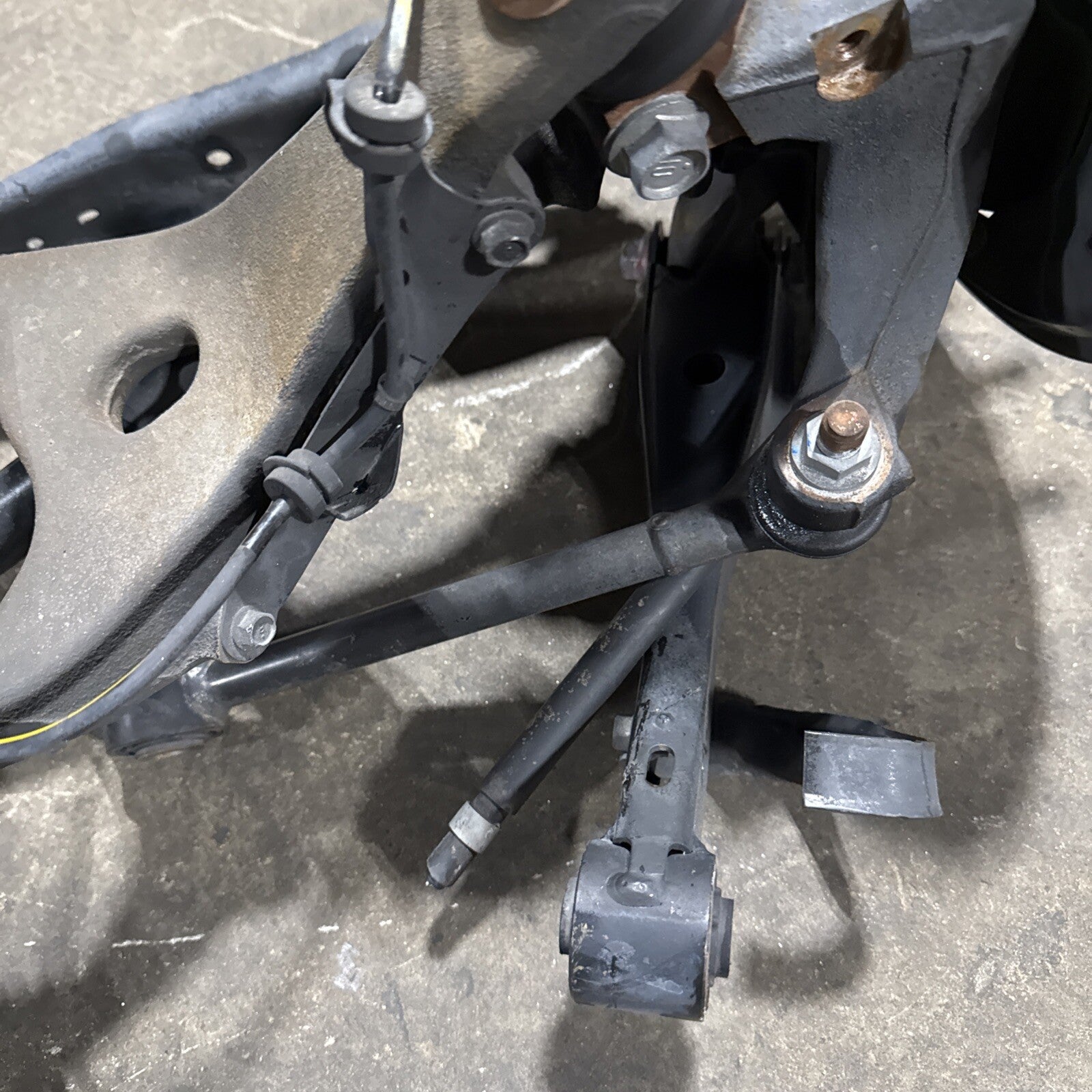 ☑️ 2013-2020 Scion FRS Subaru BRZ 86 Rear LH Left Driver Knuckle Hub Knee OEM