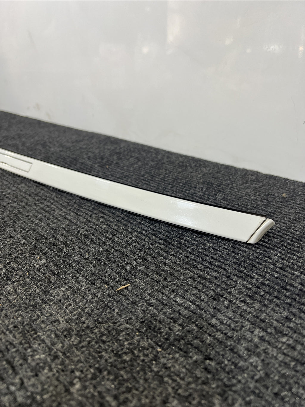2014 - 2017 BMW M235i F22 LH Left Roof Strip Trim Set Alpineweiss Oem