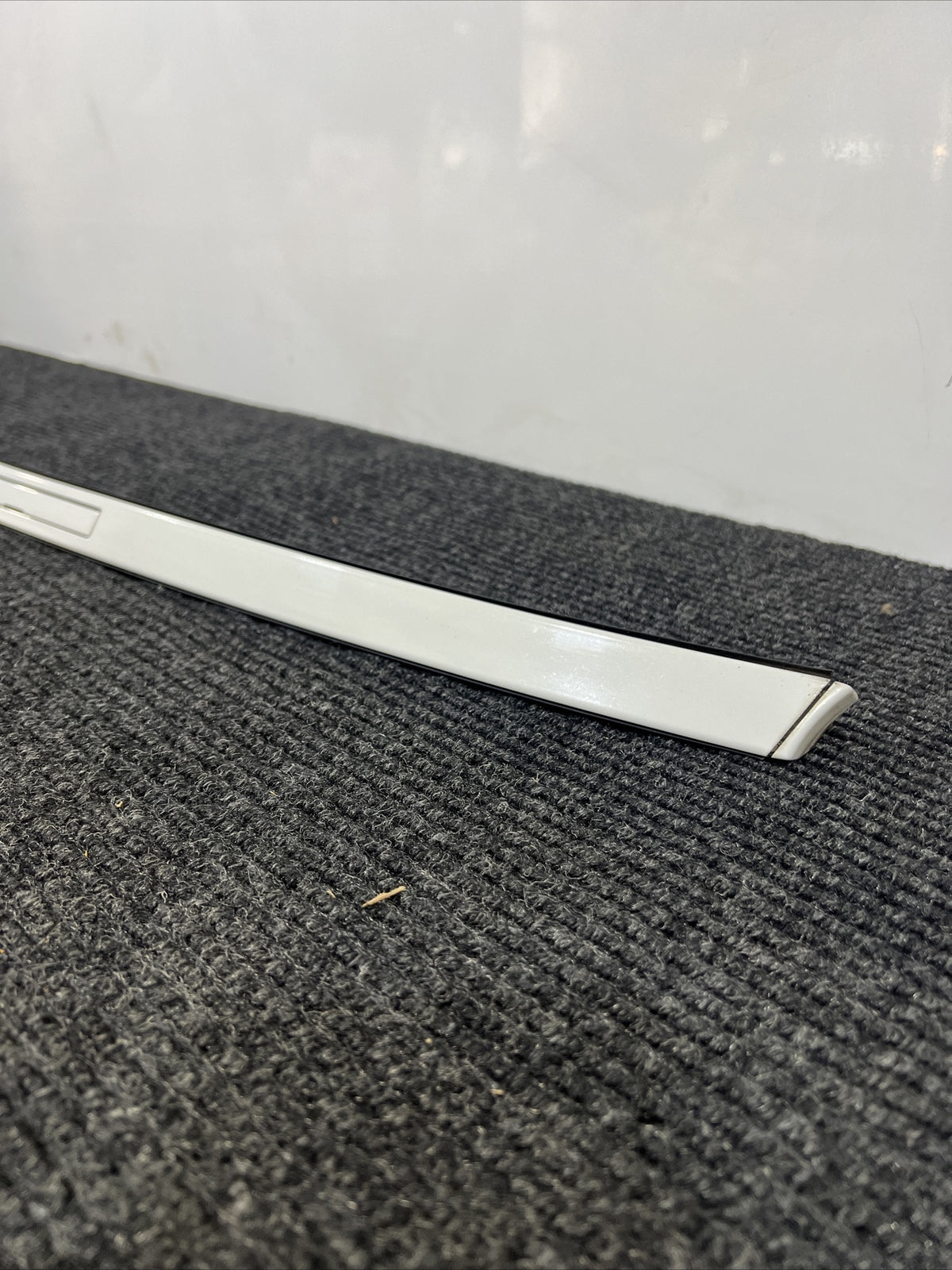 2014 - 2017 BMW M235i F22 LH Left Roof Strip Trim Set Alpineweiss Oem