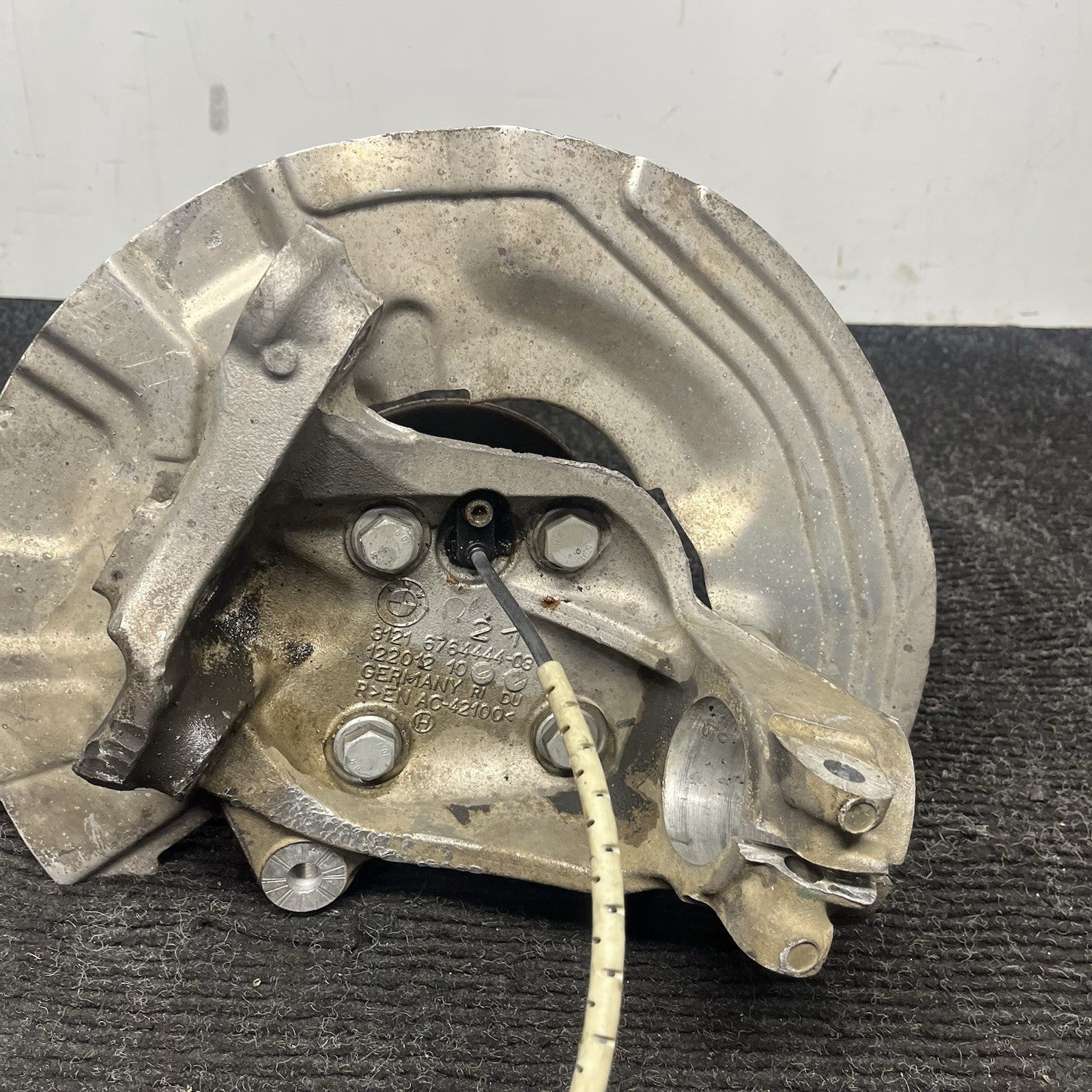 ☑️ BMW E88 E82 E90 E92 3 Series Front Spindle Knuckle Wheel Hub Bearing Pair OEM