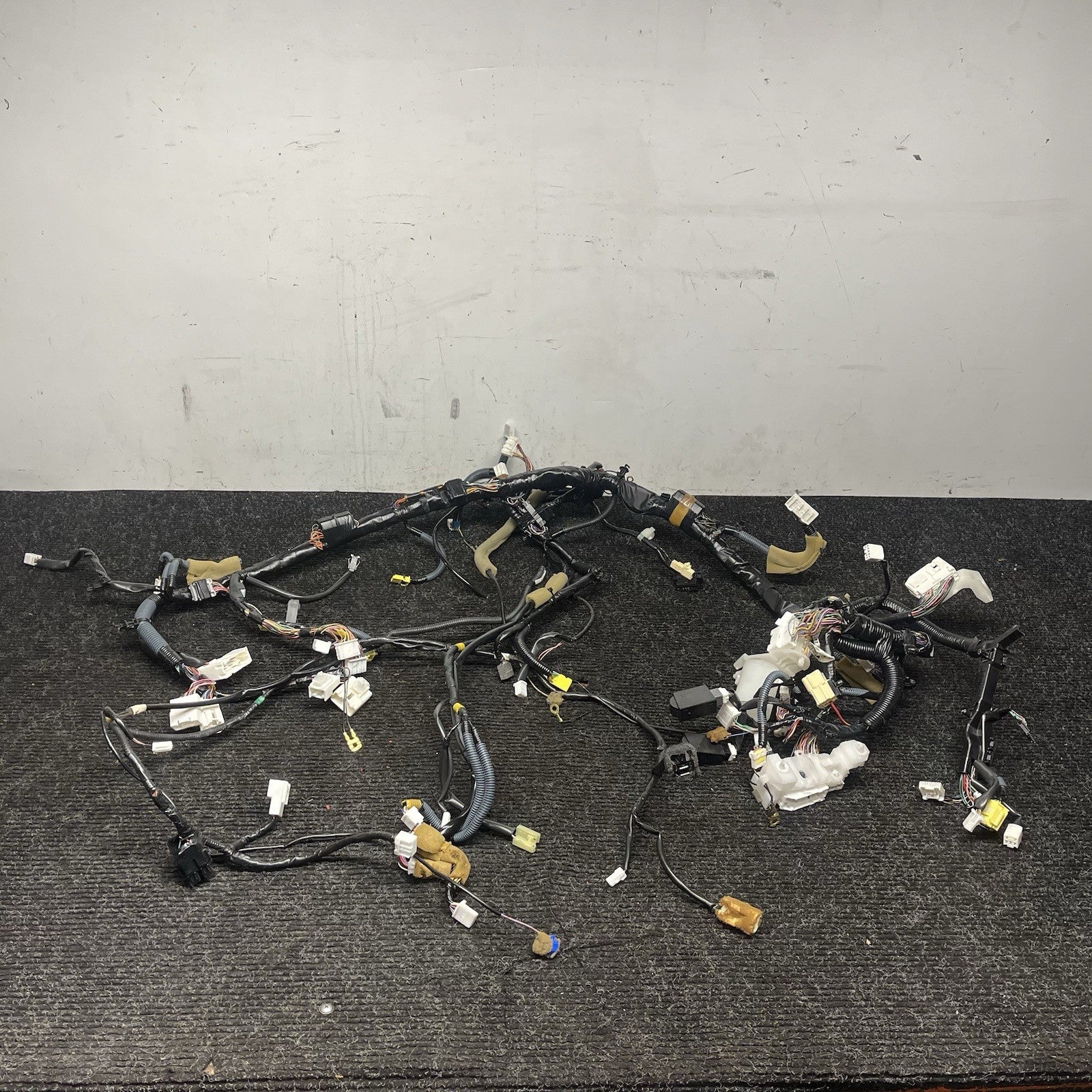 ☑️ 2013 Scion FRS 10 Series Auto Dash Instrument Wiring Harness 81302CA410 OEM