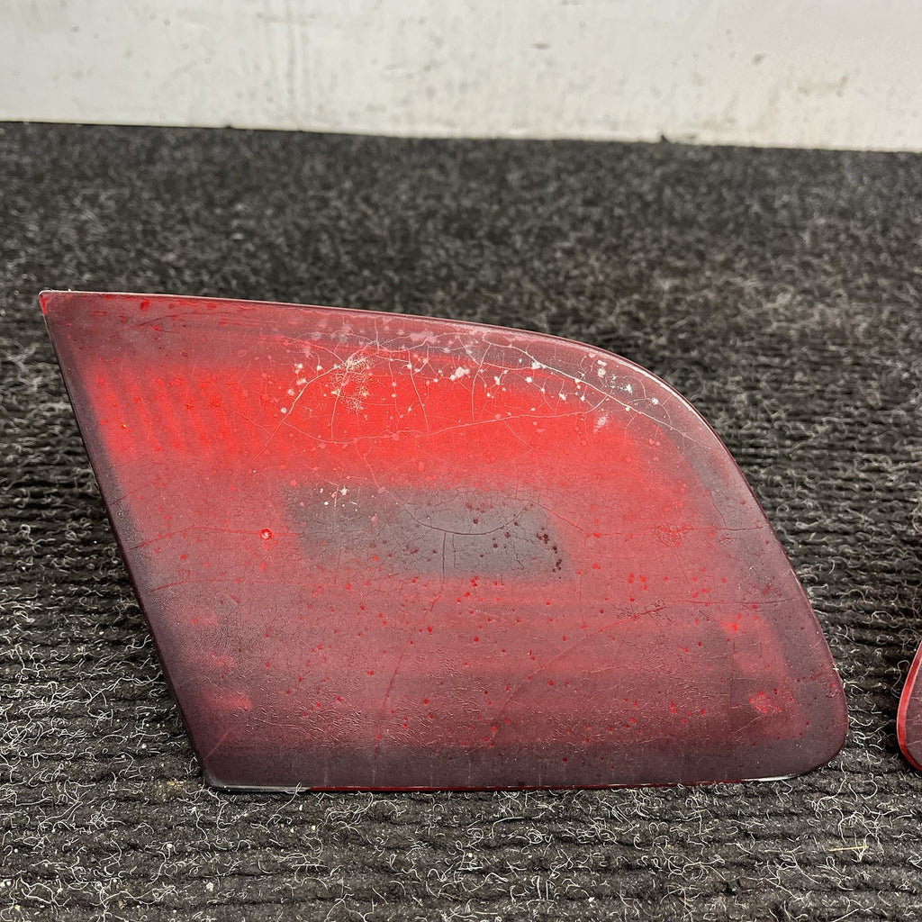 ☑️ 2007-2010 BMW E92 328i 335i COUPE INNER TAIL LIGHT PAIR PRE-LCI OEM NOTE