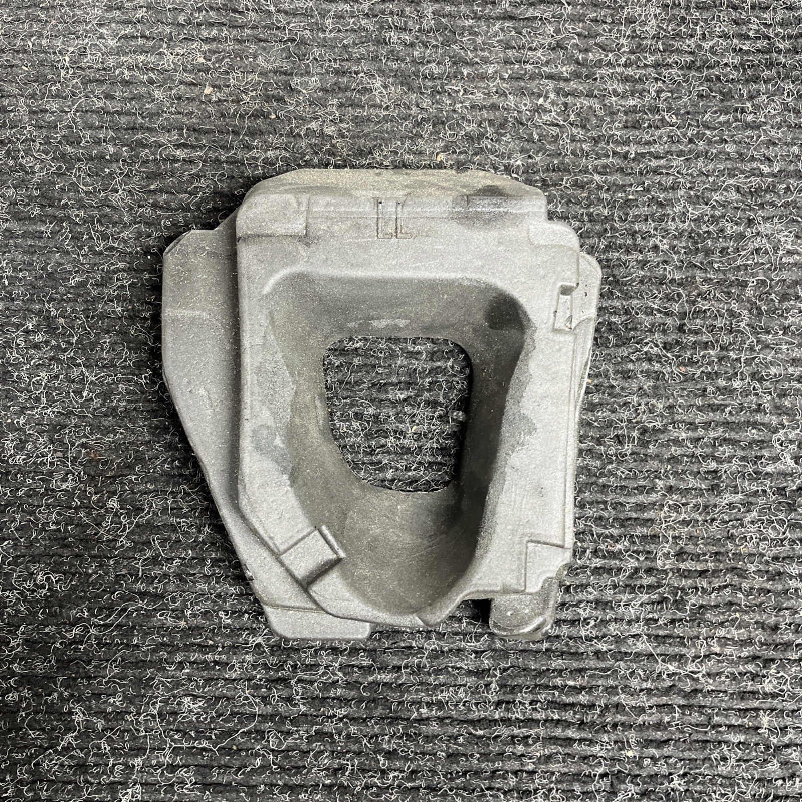 ☑️ 07-13 BMW E82 E89 135 128 N54 N55 MT Shifter Insert Foam Cover OEM