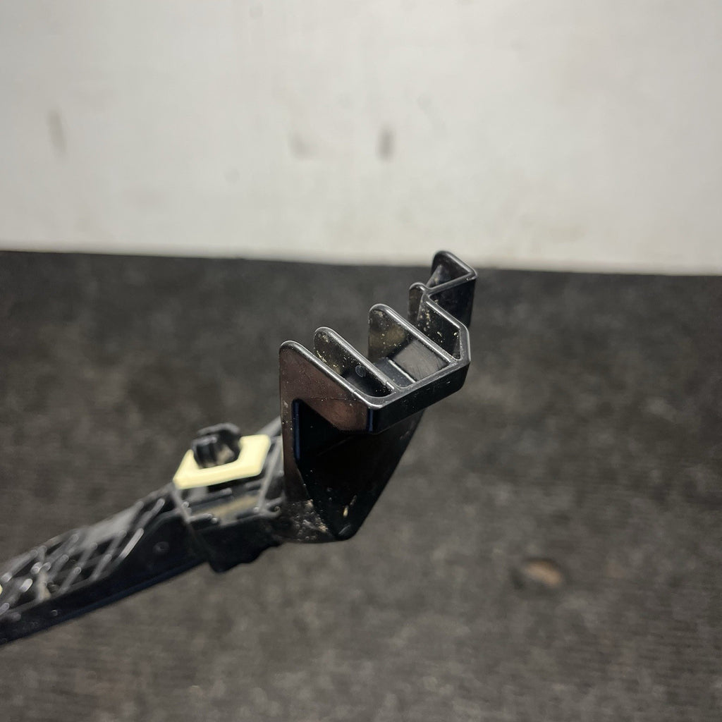 ☑️ 2022-2026 TOYOTA GR86 REAR RIGHT BUMPER SUPPORT BRACKET OEM