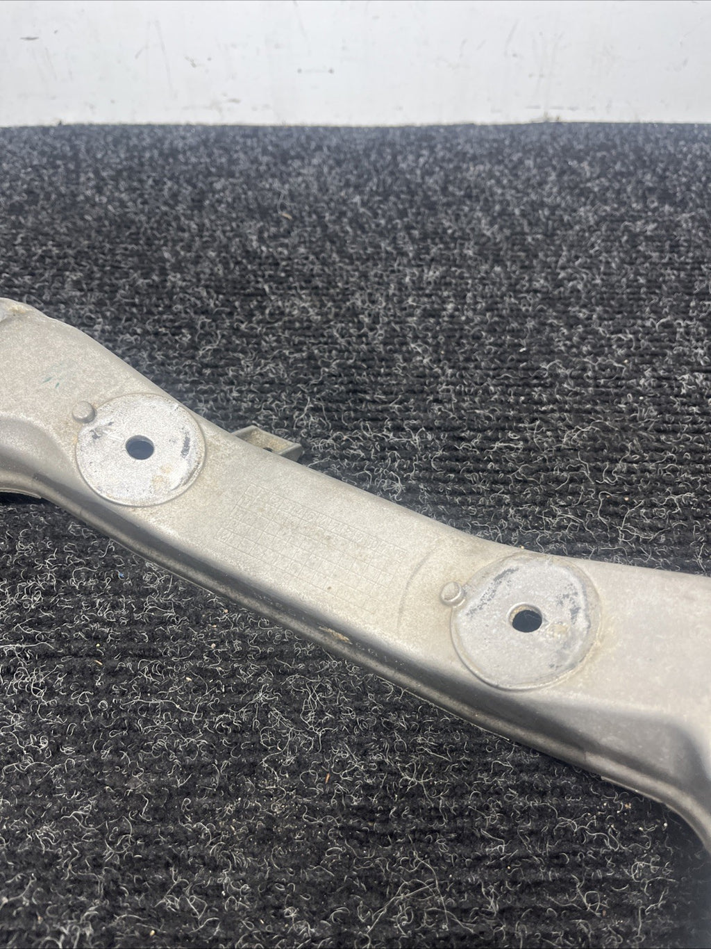 ☑️12-16 BMW F30 F32 RWD AUTOMATIC TRANSMISSION GEARBOX SUPPORT MOUNT BRACKET OEM