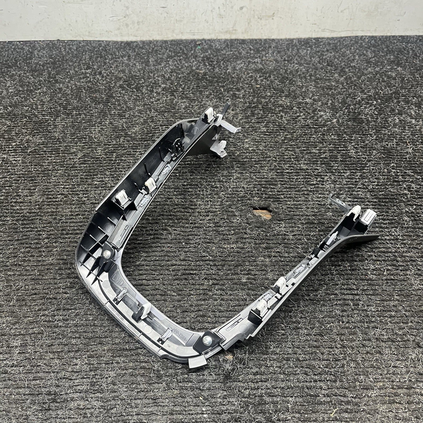 ☑️ 2022-2025 TOYOTA GR86 CENTER CONSOLE GEAR SHIFTER BEZEL TRIM S22009480