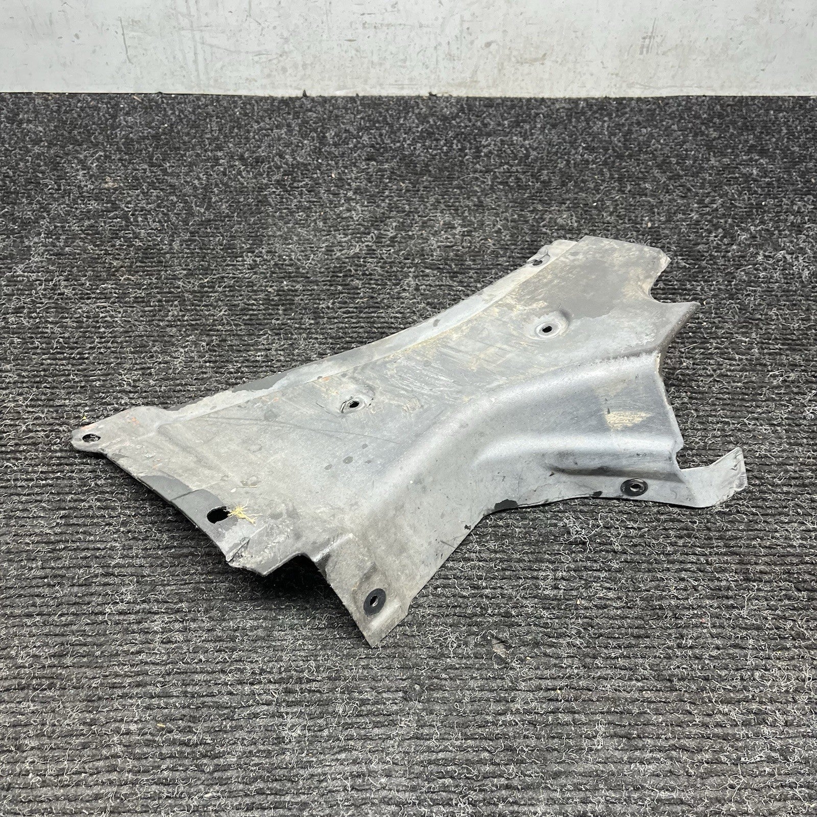 ☑️ 08-13 OEM BMW E92 E93 M3 Front Left Driver Lower Arch Liner Trim Cover Panel