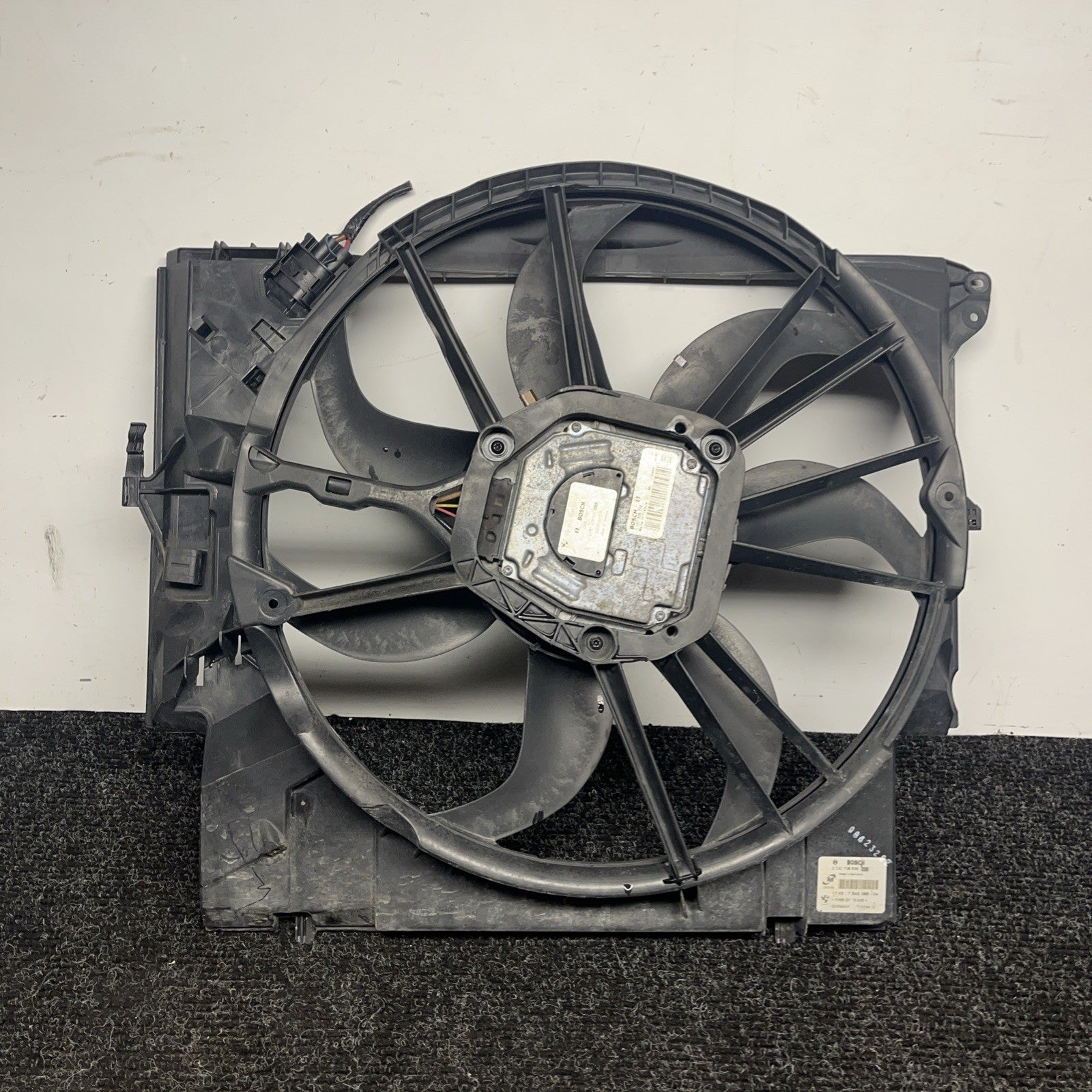 ☑️ 07-13 OEM BMW E88 E90 E92 N54 N55 Engine Radiator Cooling Auxiliary Fan 600W