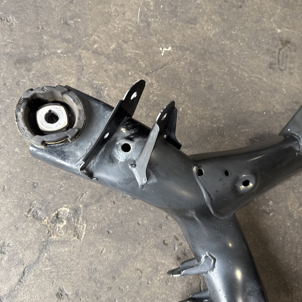☑️ 12-15 BMW 335i 328i F30 REAR SUSPENSION CROSSMEMBER SUBFRAME FRAME MOUNT OEM