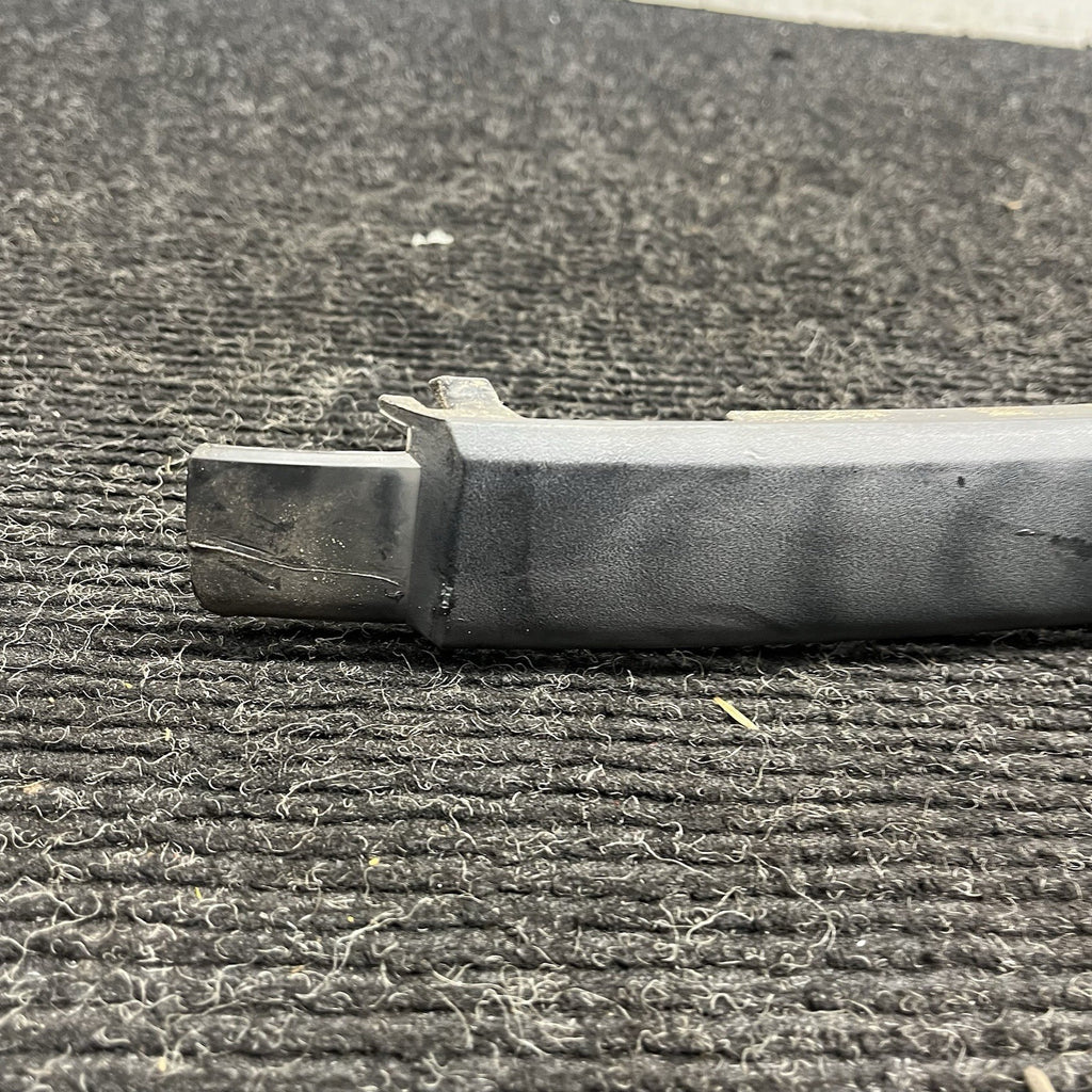 ☑️ 2002 BMW 325I E46 SEDAN REAR BUMPER TRIM MOLDING LEFT RIGHT CENTER 7030603