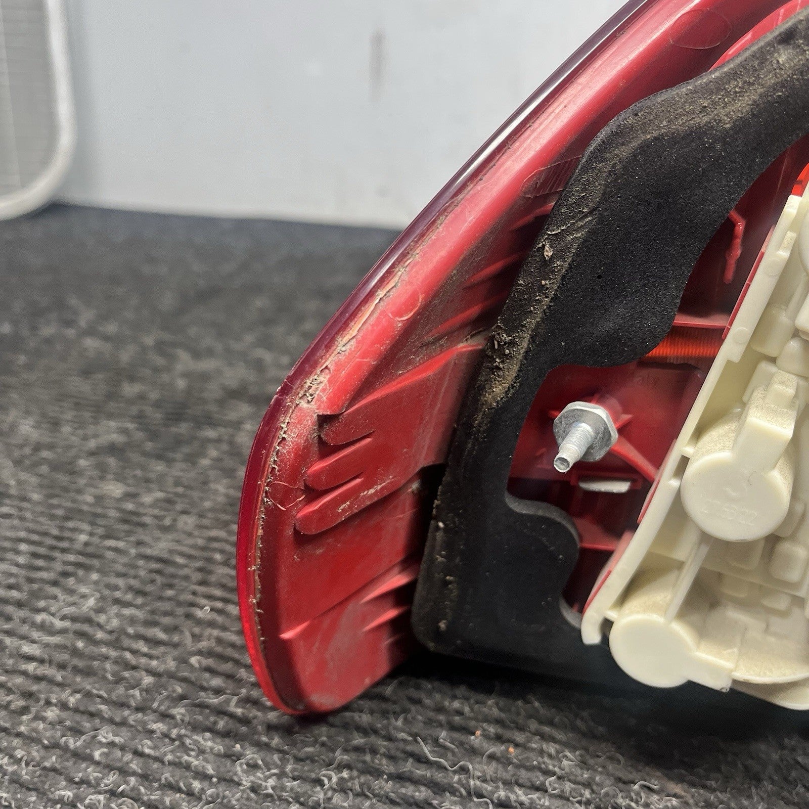 ☑️ 2006-2008 BMW 328I 335I Right Tail Light Outer 7161956 Oem E90