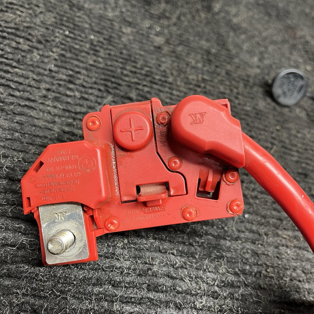☑️ 06-13 BMW E82 E90 E92 M3 335i Battery Plus Pole Terminal Positive Cable OEM