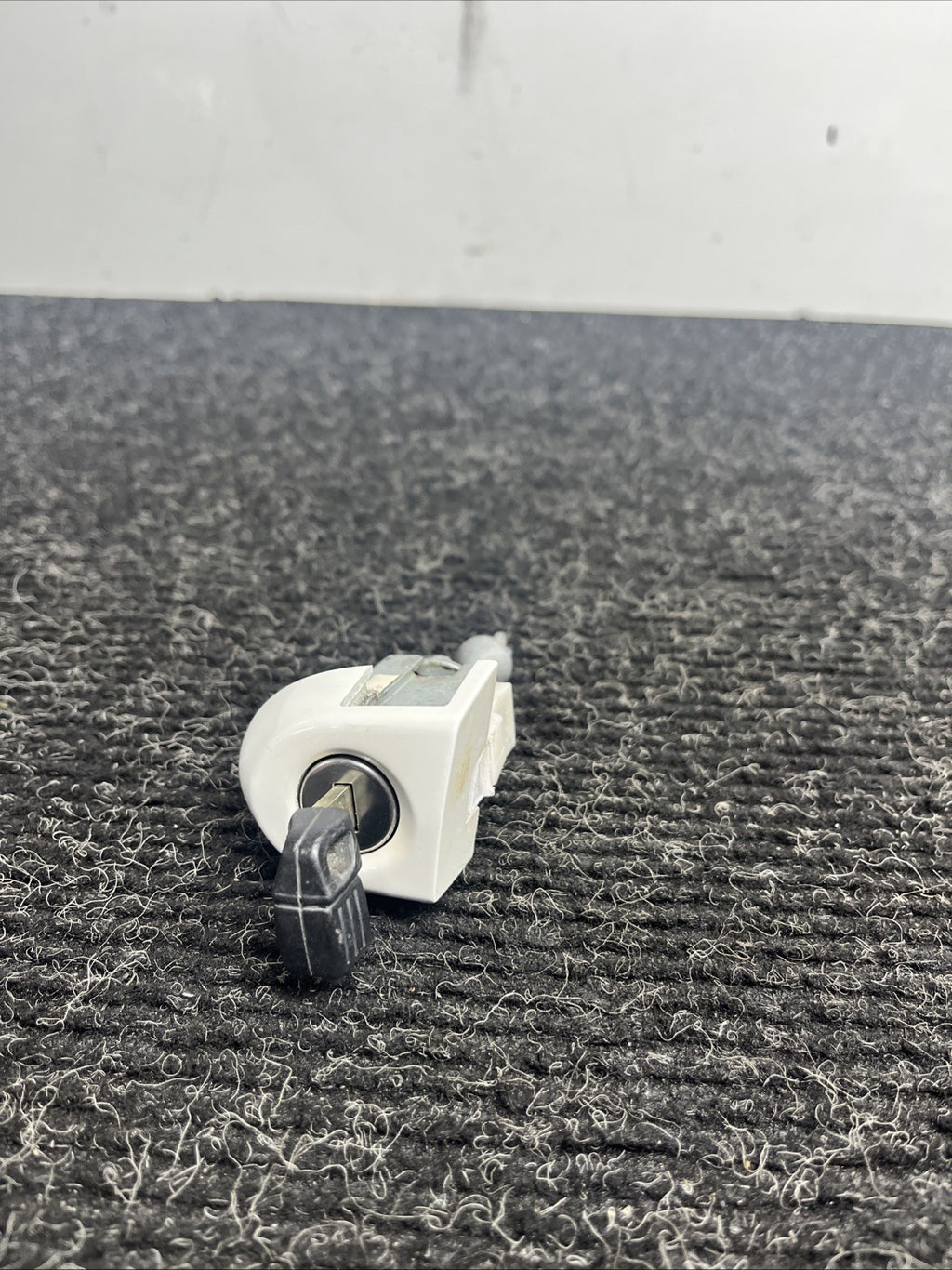 ☑️ 07-13 OEM BMW E92 E93 M3 Left Driver Door Lock Key Cylinder Mechanism White