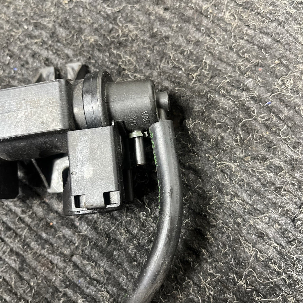 ☑️ OEM BMW E82 E92 F30 F10 Turbo Charger Air Pressure Boost Solenoid Valve N55