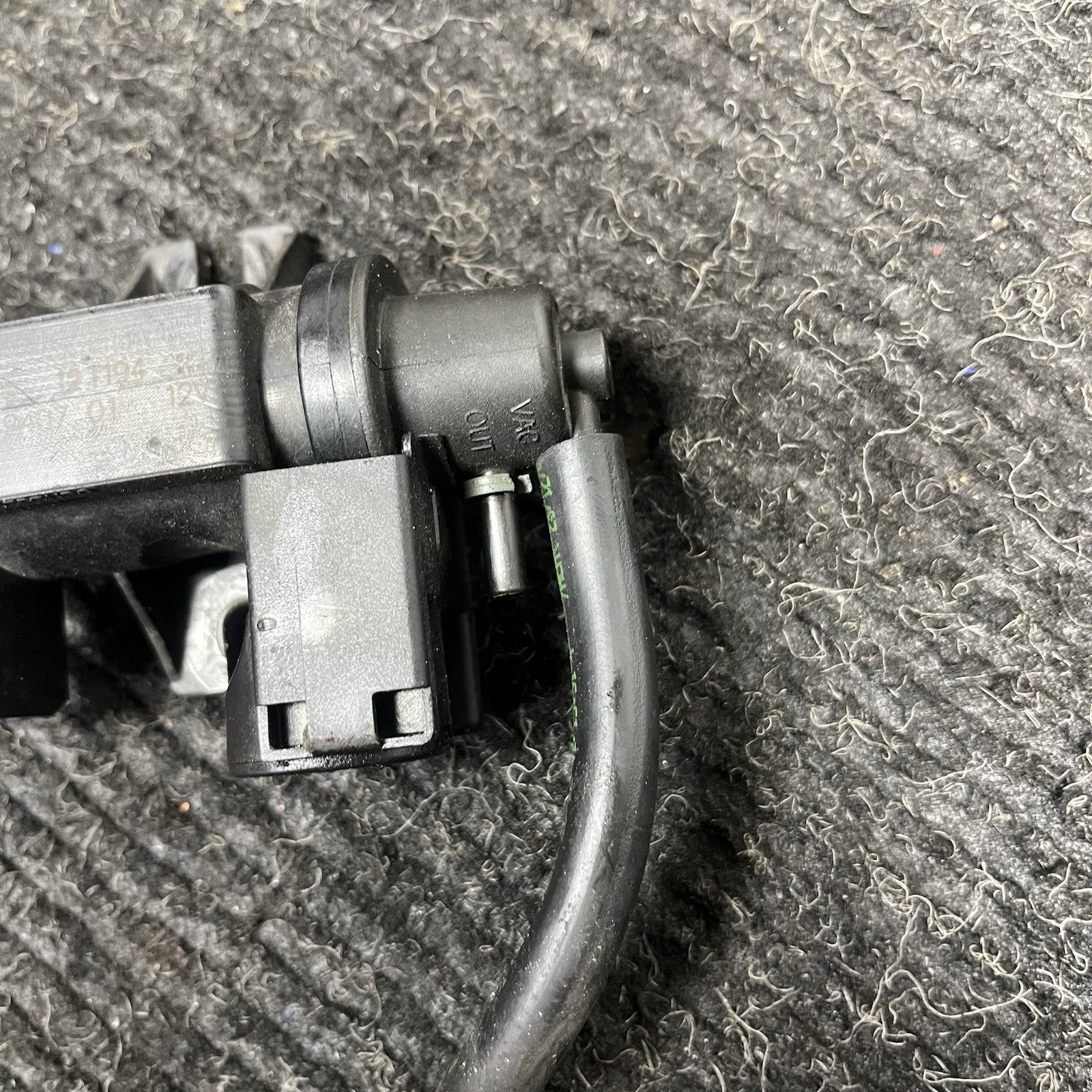 ☑️ OEM BMW E82 E92 F30 F10 Turbo Charger Air Pressure Boost Solenoid Valve N55