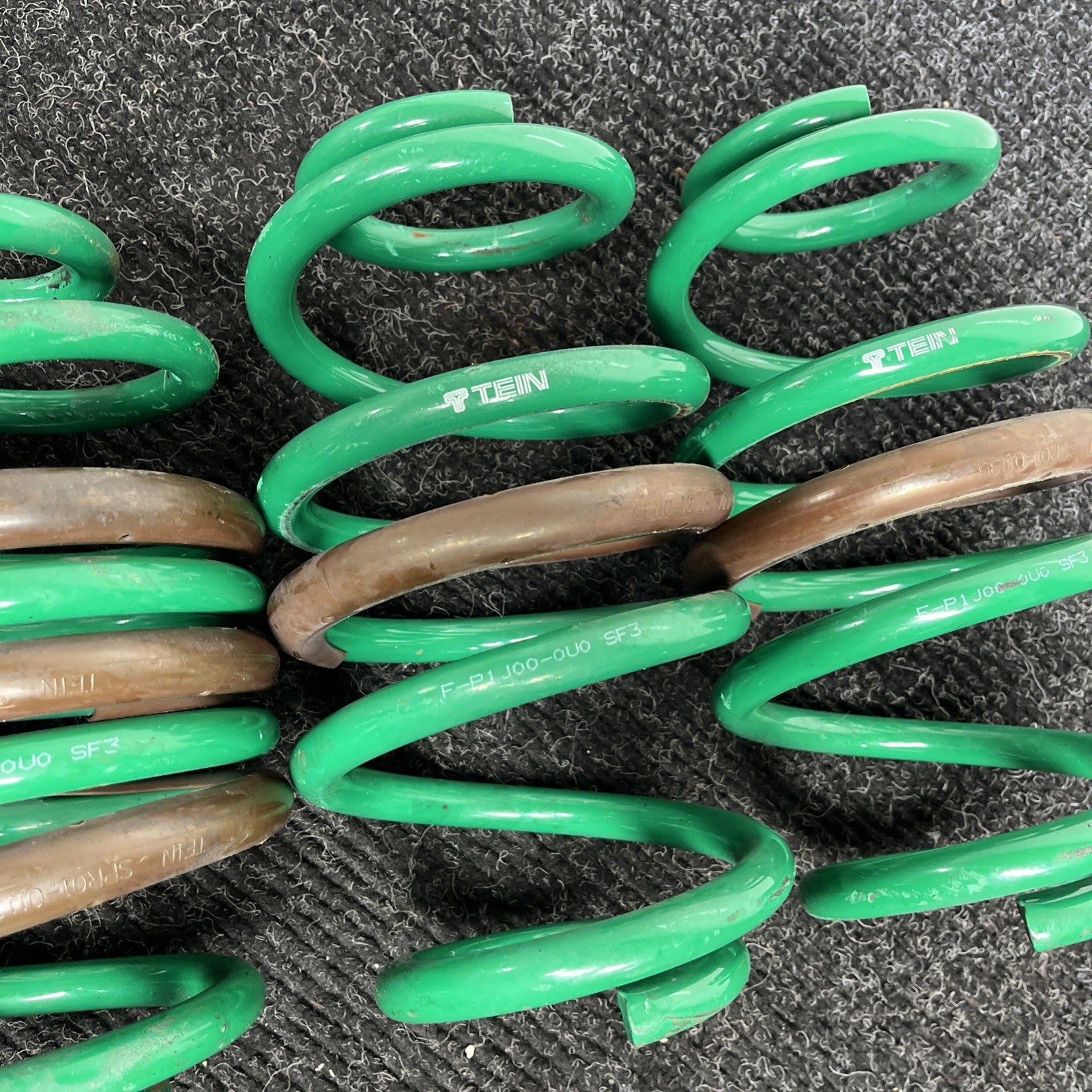 ☑️ 04 Audi S4 Tein Spring Coils SPR01-01135 R-P1 J01-0U0 TJ4