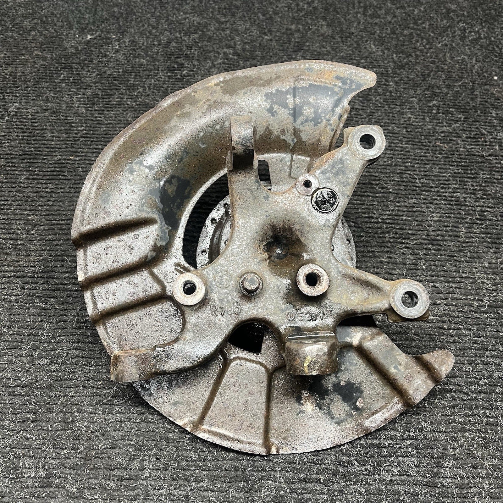 ☑️ 92-99 BMW 328i Z3 E36 FRONT RIGHT STEERING KNUCKLE HUB SPINDLE
