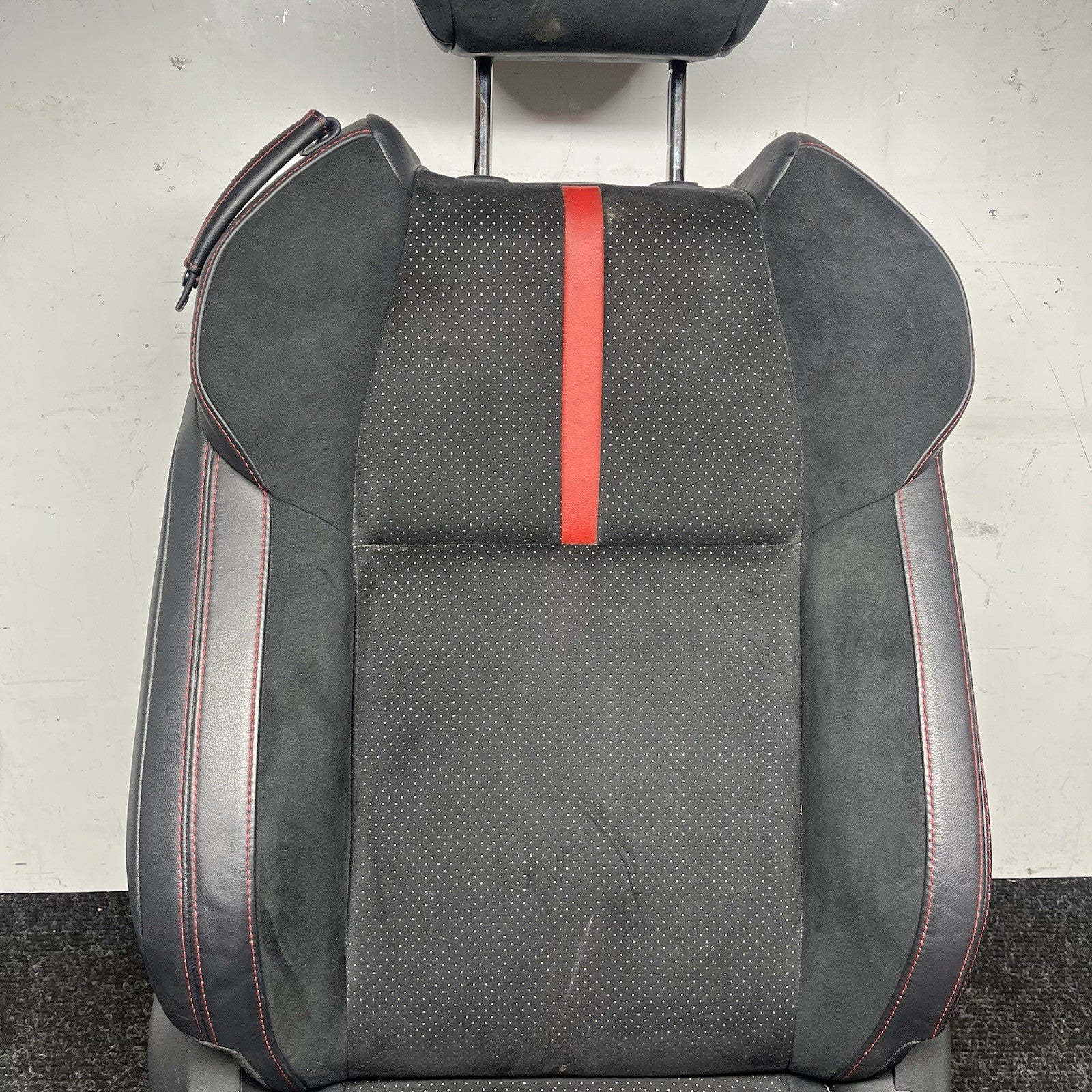 ☑️ 2022-2025 Subaru Brz Front Right Passenger Seat 64150CC060VL BLACK RED SUEDE