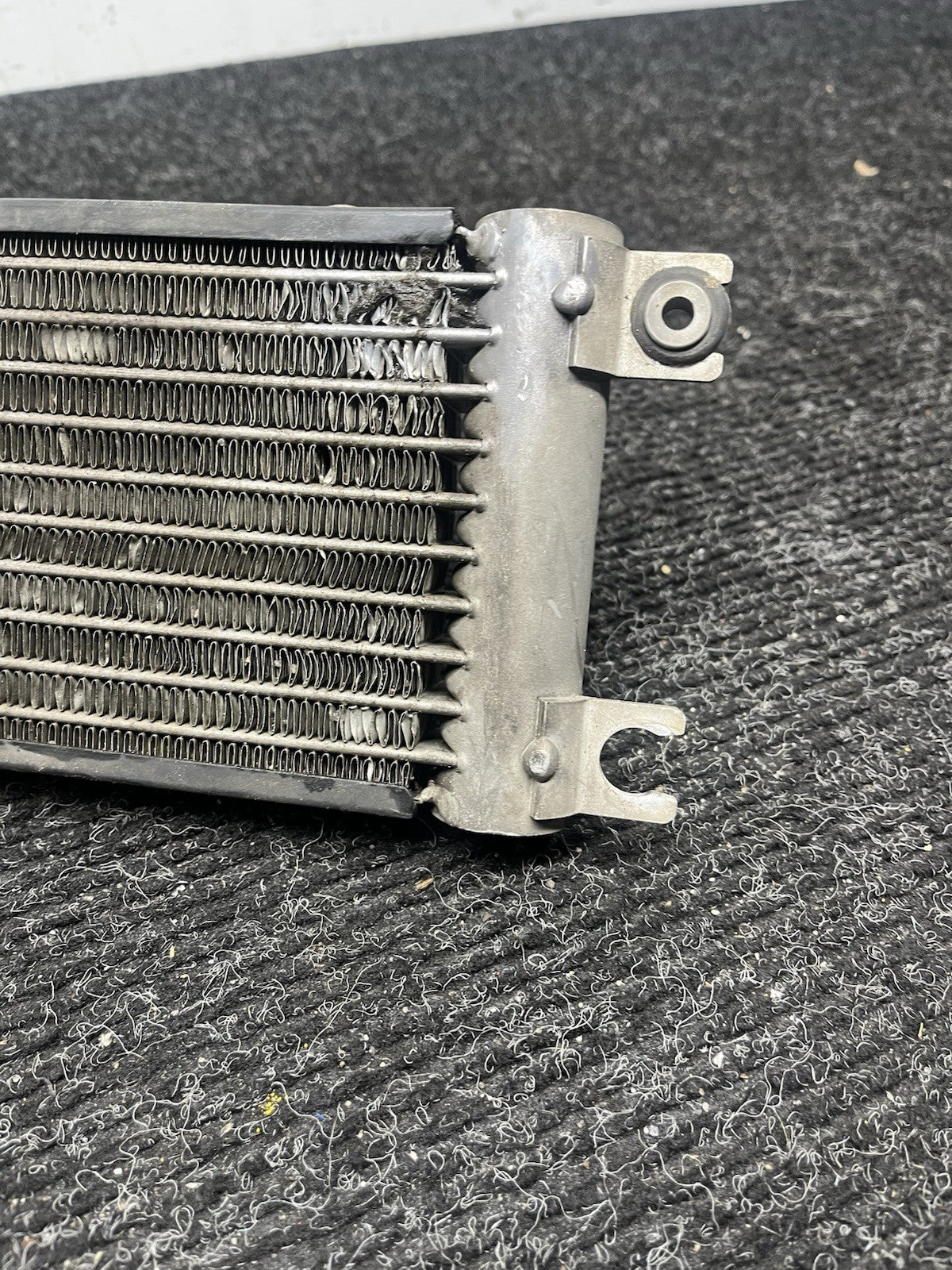 ☑️ 2008-2013 BMW E82 E88 E90 E92 E93 135i 335i N54 Factory Engine Oil Cooler OEM