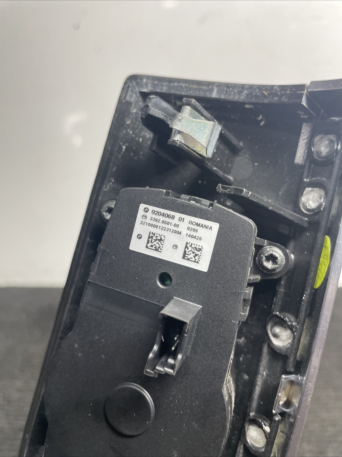 ☑️ 09-15 BMW F01 Left headlight switch bezel headlight switch unit OEM 9204068