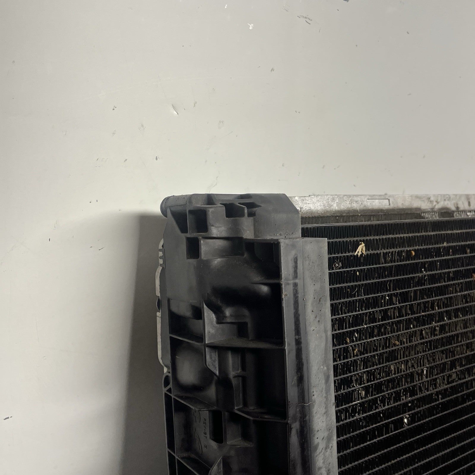 ☑️BMW E93 E92 E90 E82 328I N52 Engine Radiator Ac Condenser Assembly OEM
