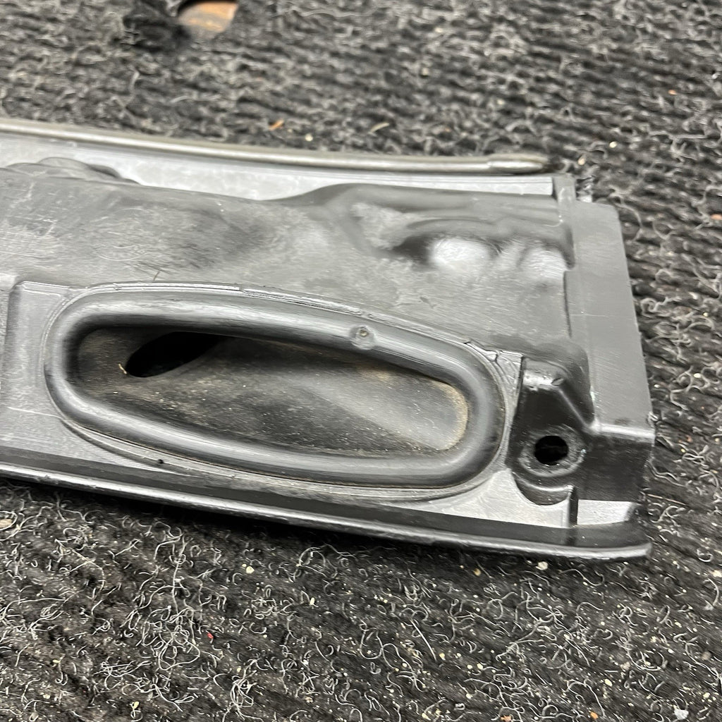 ☑️ 07-13 BMW E90 E92 335i 328i Windshield COWL Cover Heater Panel Center 9175860