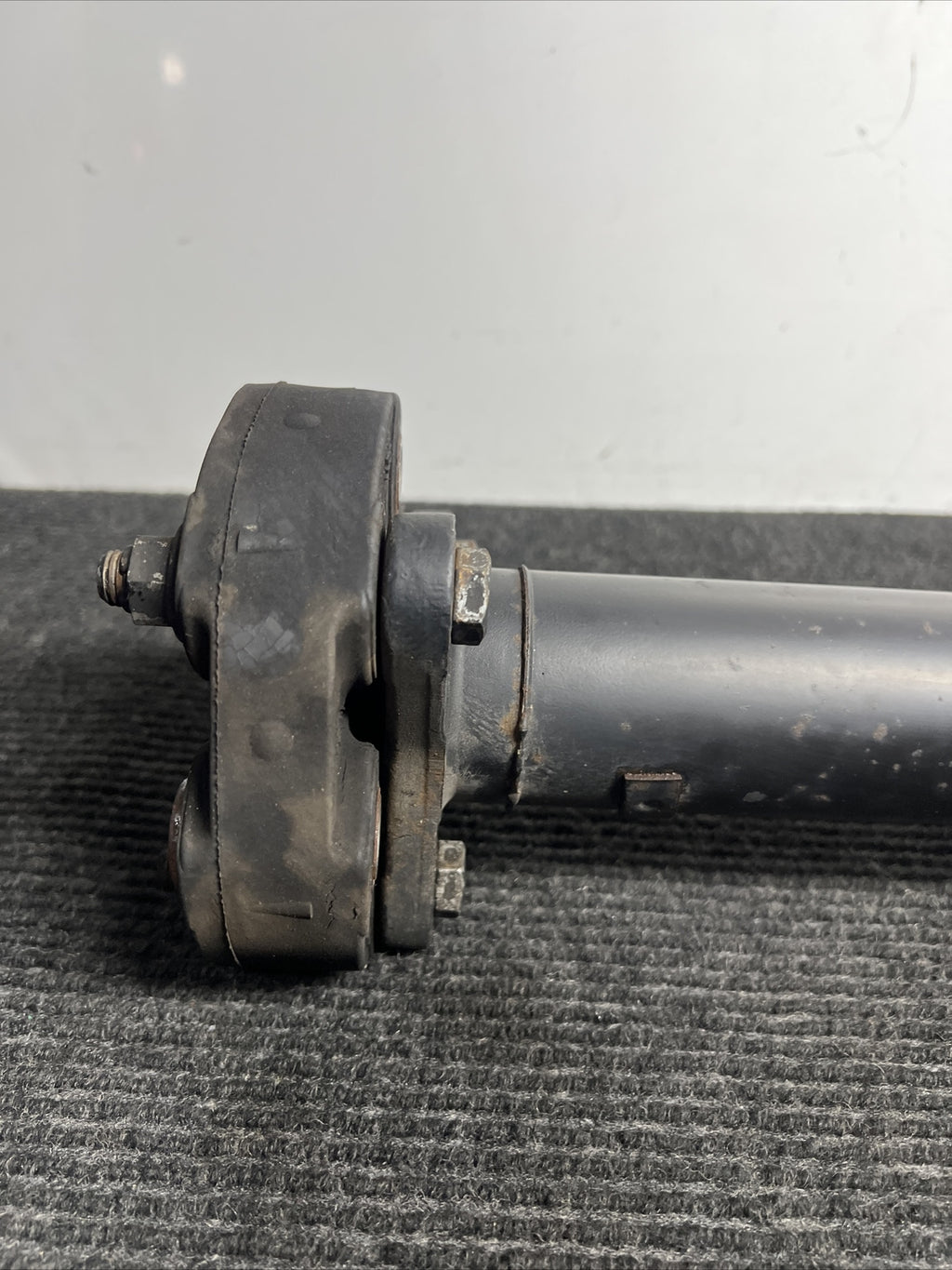 ☑️ 11-13 BMW F10 535i DRIVESHAFT MANUAL RWD N55 Miles DRIVE SHAFT 7563134