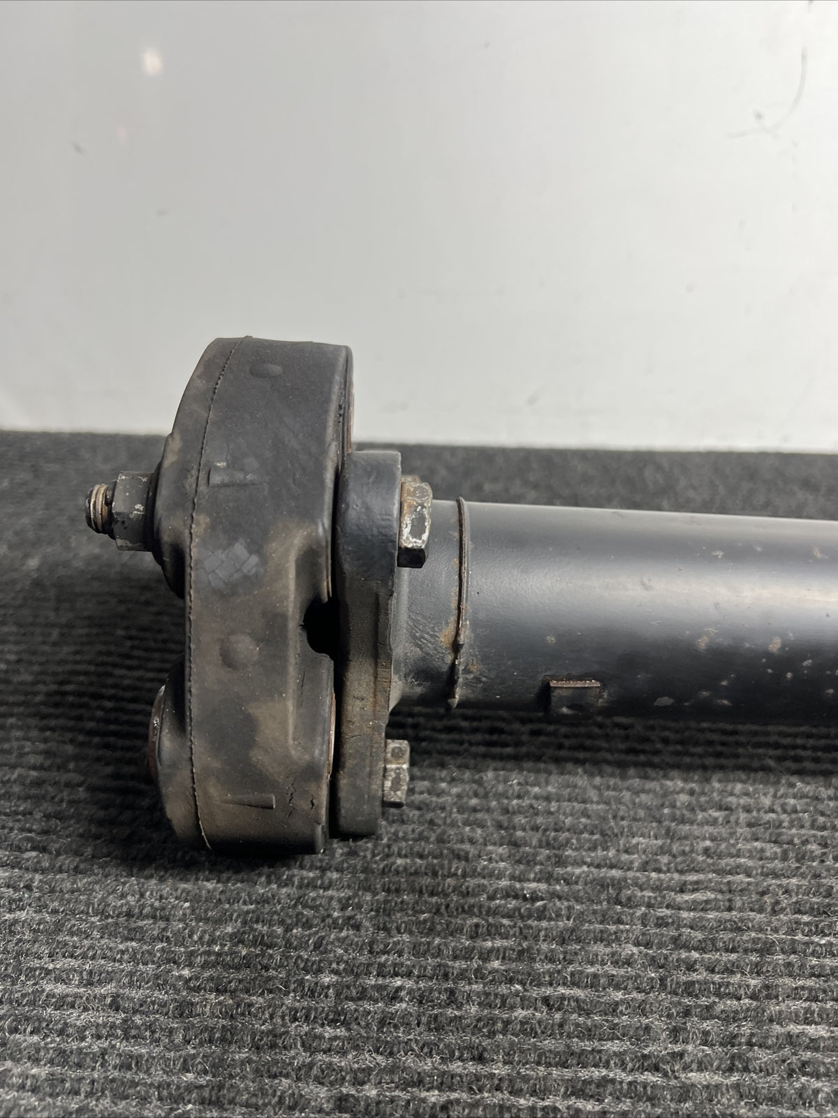 ☑️ 11-13 BMW F10 535i DRIVESHAFT MANUAL RWD N55 Miles DRIVE SHAFT 7563134